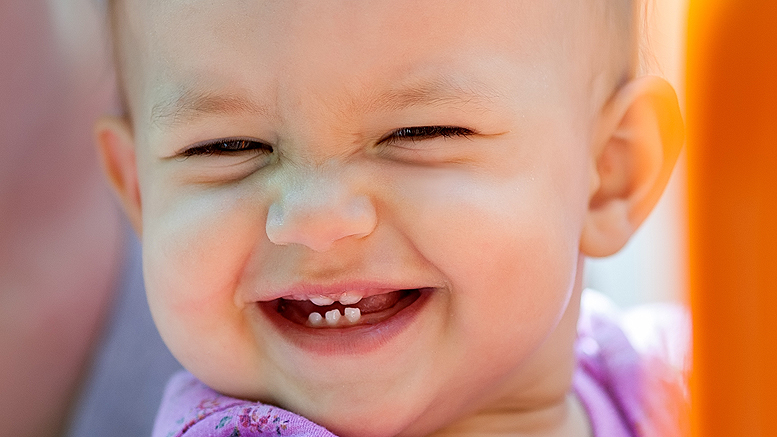 baby have their first teeth