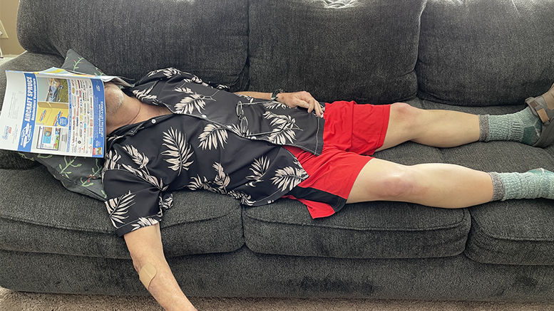 Hawaiian shirts and loud shorts signal a “Dad bod” is hard at work. Photo by Nancy Carlson.