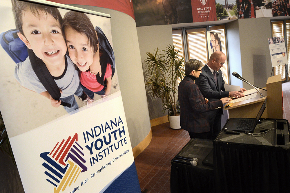 IYI board member Juli Metzger and Clint Kugler, Vice President of Statewide Engagement and Advocacy for IYI at the 2020 State of the Child conference.