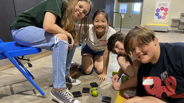 Think Like a Maker camp led by Northside Middle School teacher Jenifer Pierce. Photo by Emily Helms