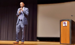 Geoffrey Canada presenting at the 2022 Education Summit; Courtesy of Muncie Community Schools