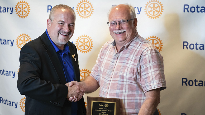 Chris Poland odbiera nagrodę Merrill Greene Award 2023 od Muncie Rotary Club – Muncie Journal