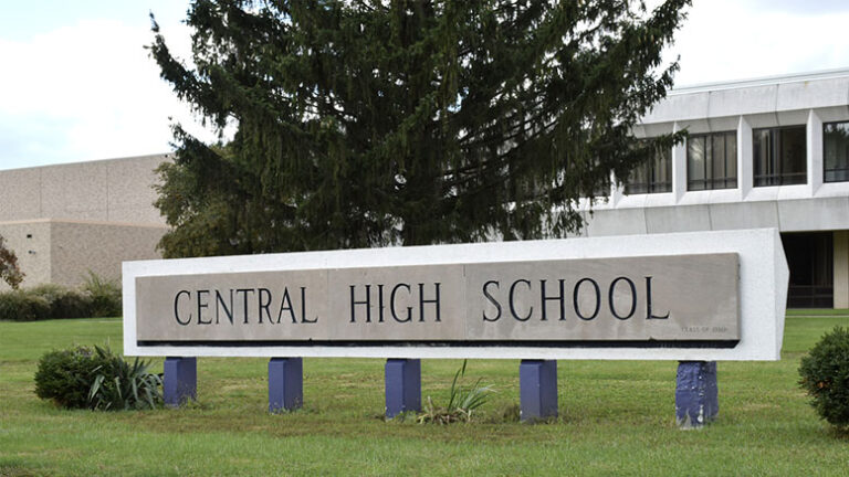 sign-muncie-journal