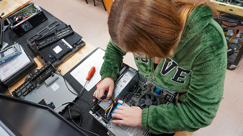 Students at Wes-Del Community Schools work hands-on in the district’s STEM and Computer Science labs, which are spaces expanded and modernized with support from Ball Brothers Foundation to help prepare Indiana students for in-demand careers in technology, engineering, and advanced manufacturing. Photo provided.