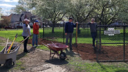 Riverside-Normal City Neighborhood Association Supports Emerson Dog Park with Community Mulch Effort