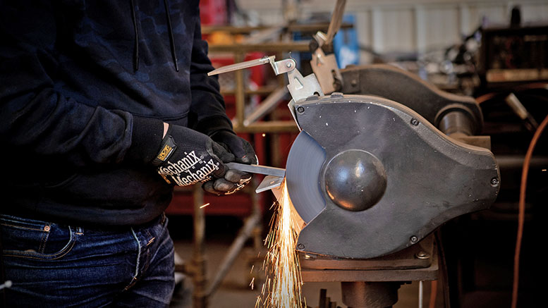 Ball State CBER Brief Examines Why Full-Time Work May Not Lift Households Out of Poverty